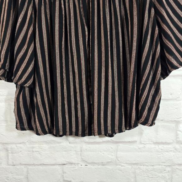 M American Eagle Black Striped Lace Trim Button Top Shirt Womens Size XS Flowy - Picture 7 of 9